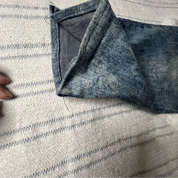 American Fighter Light Blue Denim Jeans - Picture 10 of 12